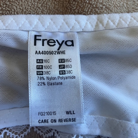 NWT Freya Signature Lace Plunge Bra, 38C, White - Picture 3 of 5